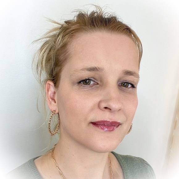 💕Glamtastic Marcel Louis Tinsel Hoop Earrings💕 - Picture 5 of 7